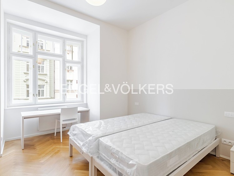 Квартира 4+1 в оренду, 102 м² (4 з 9)