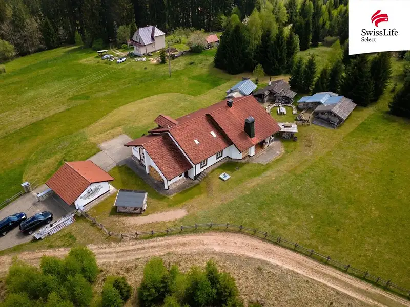 Prodej rodinného domu 364 m², pozemek 14326 m², Makov – náhled fotky 3