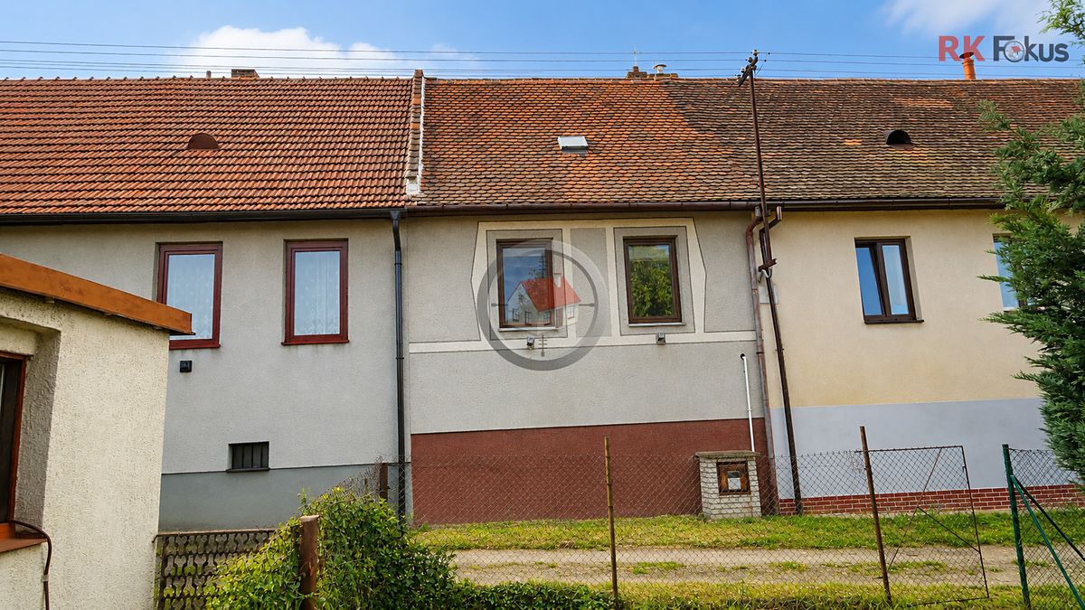 Prodej rodinného domu 90 m², pozemek 57 m²