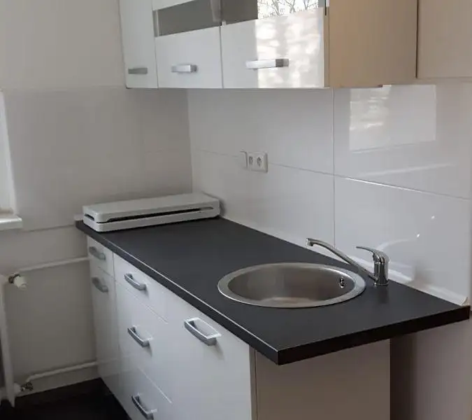 Pronájem bytu 1+1 33 m², Jablonec nad Nisou – náhled fotky 1