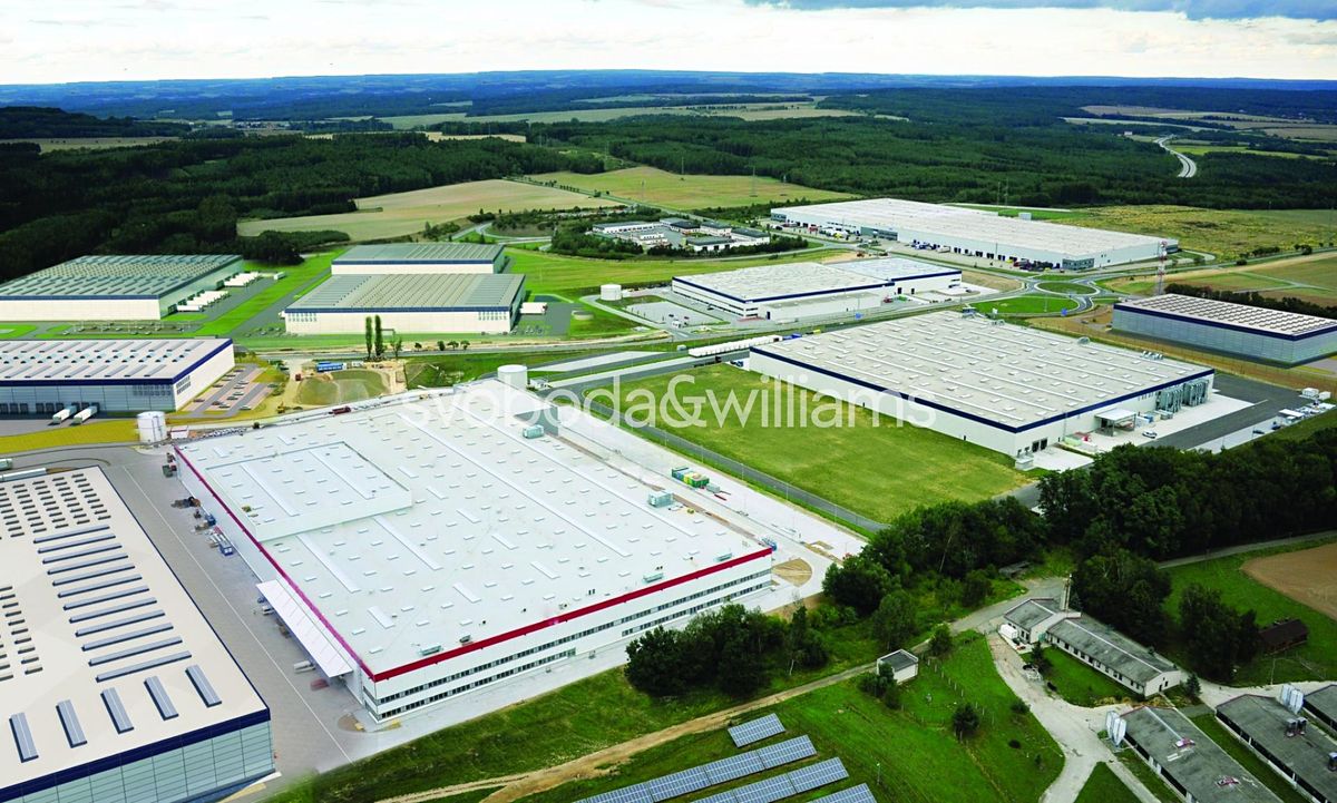 Pronájem výrobní haly, prostoru 23000 m²