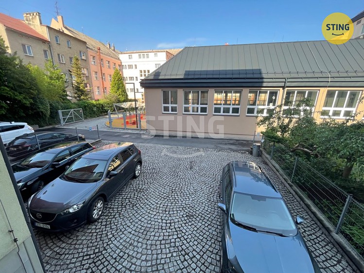 Комерційне приміщення в оренду, 108 м² (18 з 20)