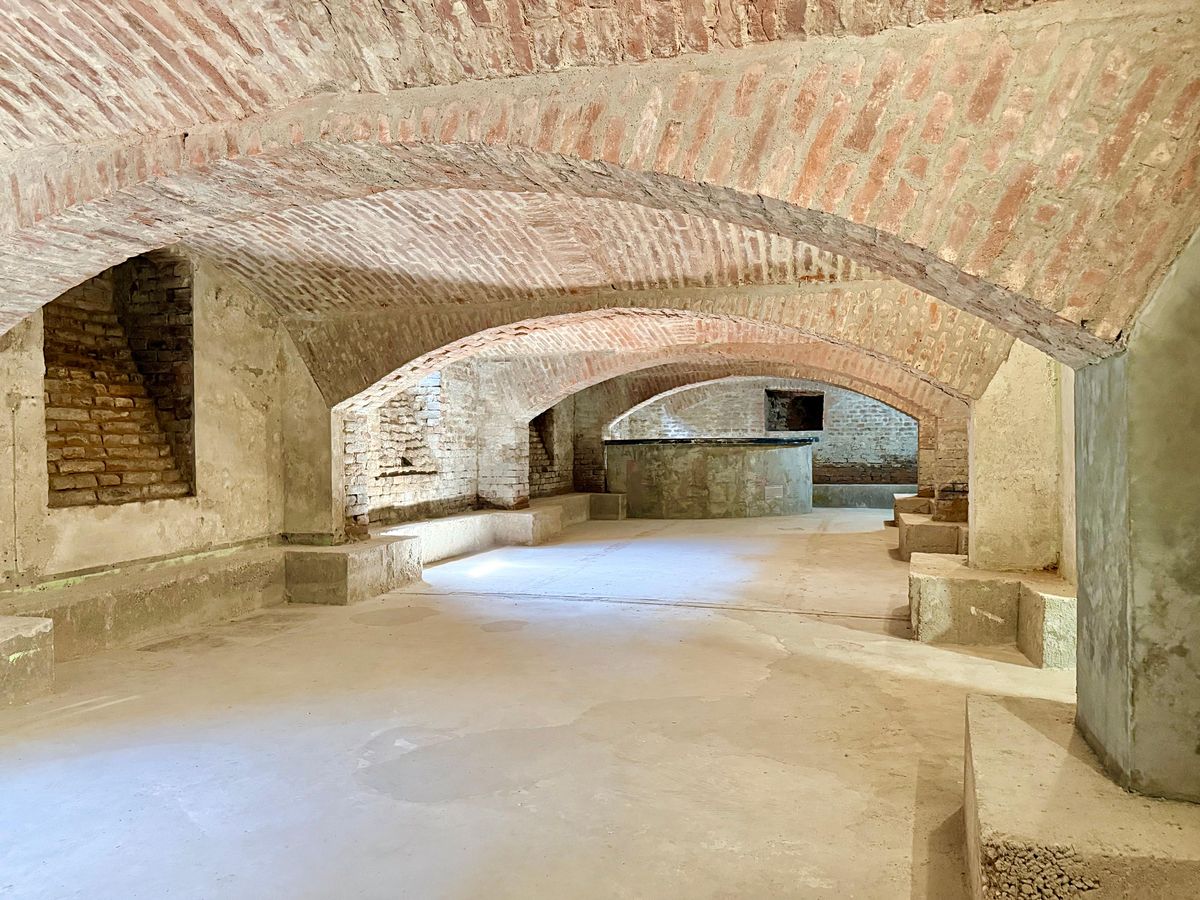 Pronájem obchodního prostoru 145 m² – fotografie 2
