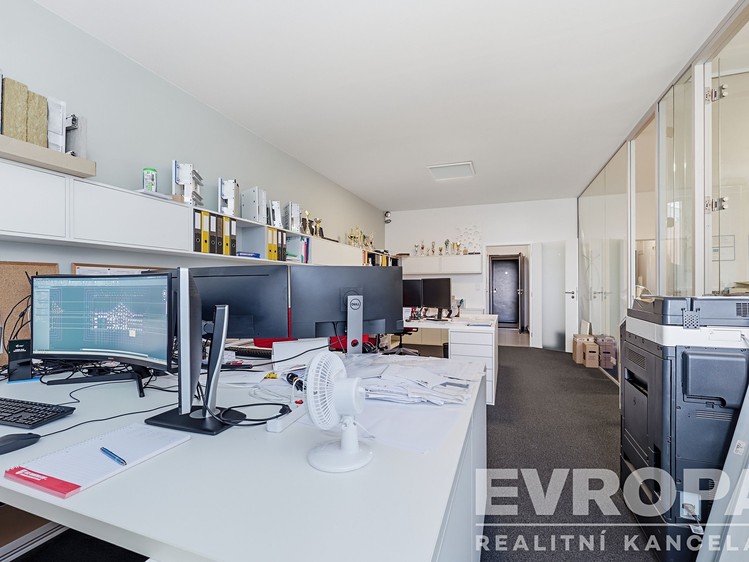 Pronájem komerčního prostoru, 80 m² (5 z 9)