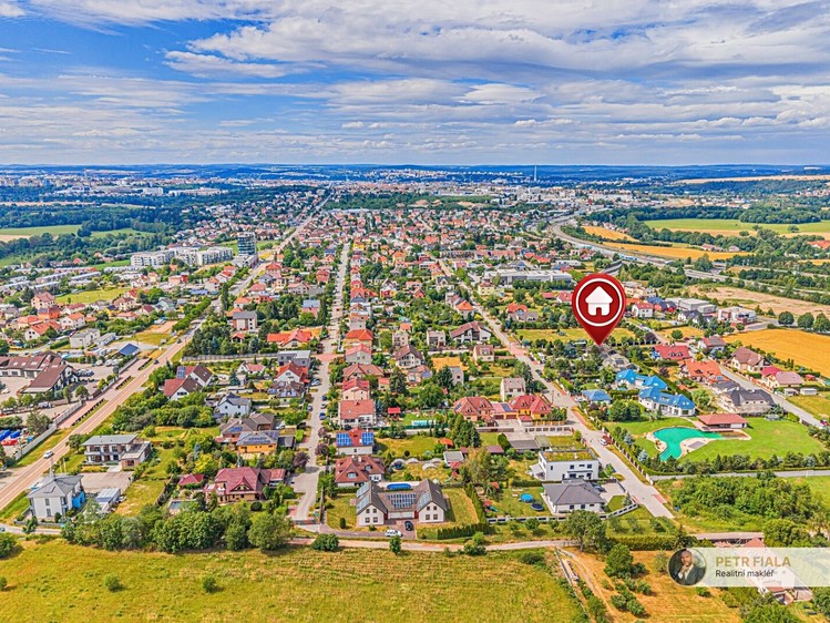 Будинок на продаж, 305 м² (33 з 33)