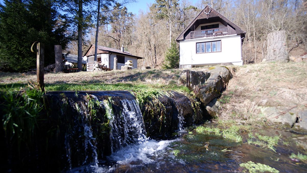 Prodej chaty 62 m², pozemek 327 m²