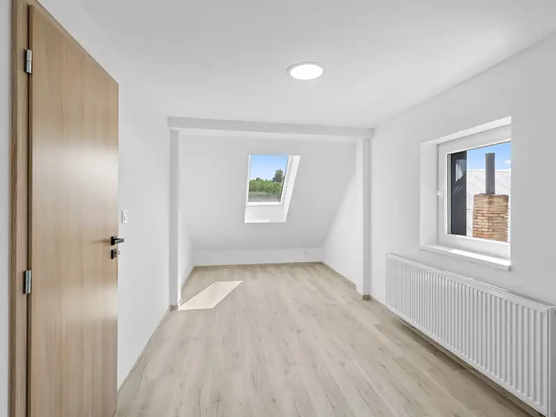 Prodej rodinného domu 150 m², pozemek 180 m², Senomaty – náhled fotky 2