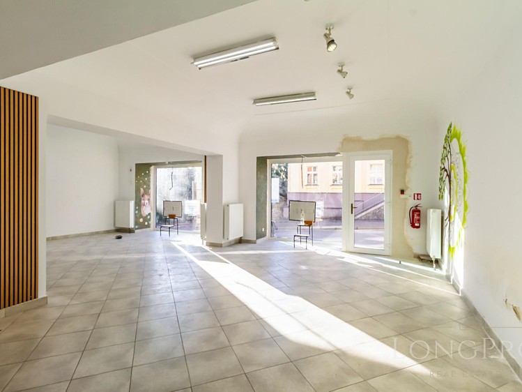 Комерційне приміщення в оренду, 170 м² (1 з 20)