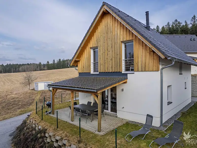Prodej rodinného domu 96 m², pozemek 365 m², Frymburk – náhled fotky 2