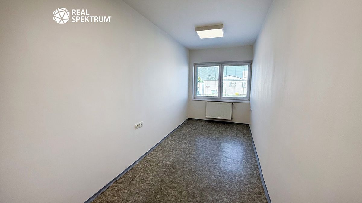 Pronájem kanceláře 173 m² – fotografie 5