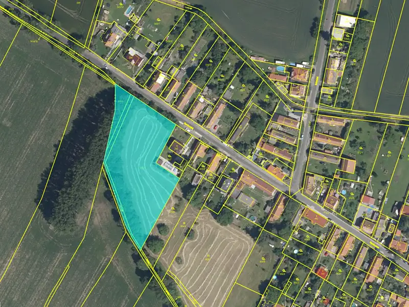 Prodej stavebního pozemku 5594 m², Bobnice – náhled fotky 1