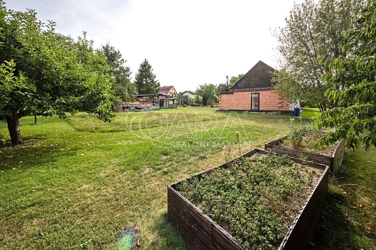 Prodej stavebního pozemku 1001 m² – fotografie 3
