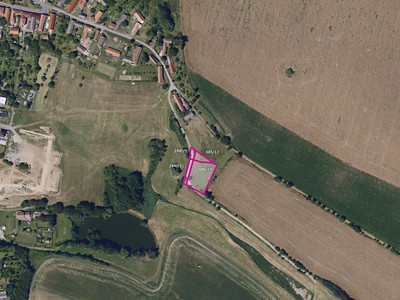 Prodej  pole 9 777 m²