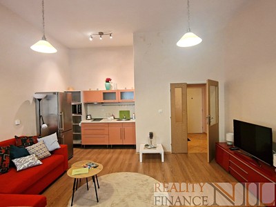 Pronájem bytu 2+kk, 74 m² (3 z 20)