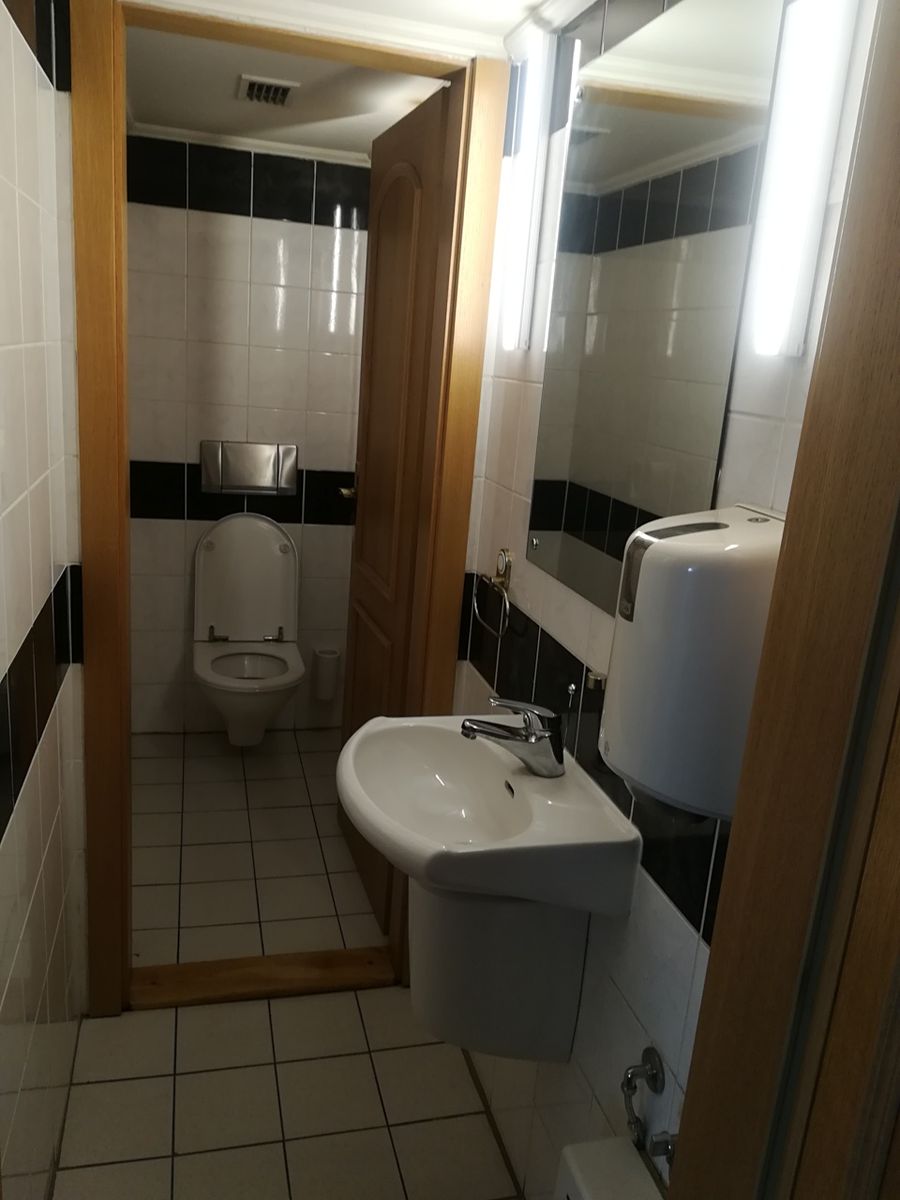 Pronájem kanceláře 87 m² – fotografie 5