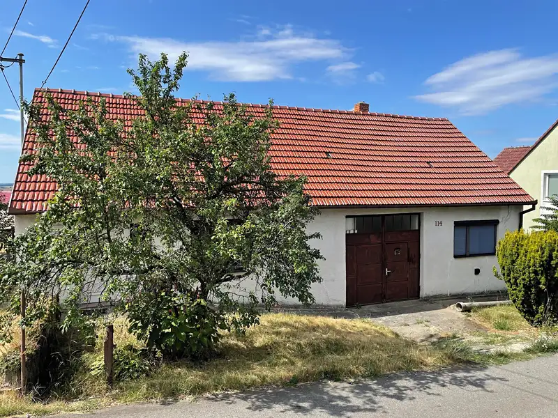 Prodej rodinného domu 120 m², pozemek 640 m², Strážovice – náhled fotky 1