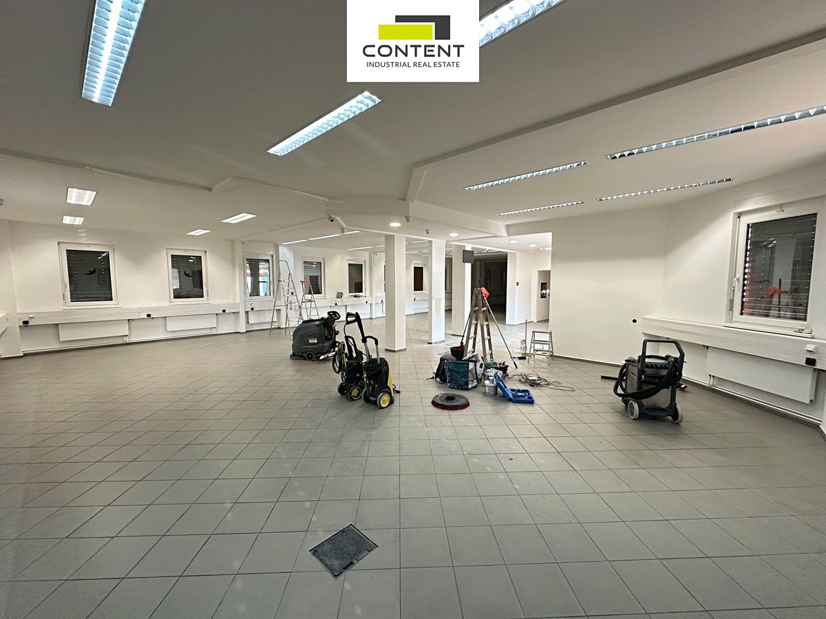 Pronájem obchodního prostoru 449 m² – fotografie 2