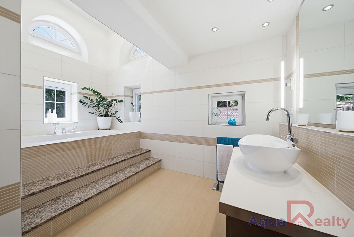 Prodej rodinného domu 250 m², pozemek 4306 m² – fotografie 5