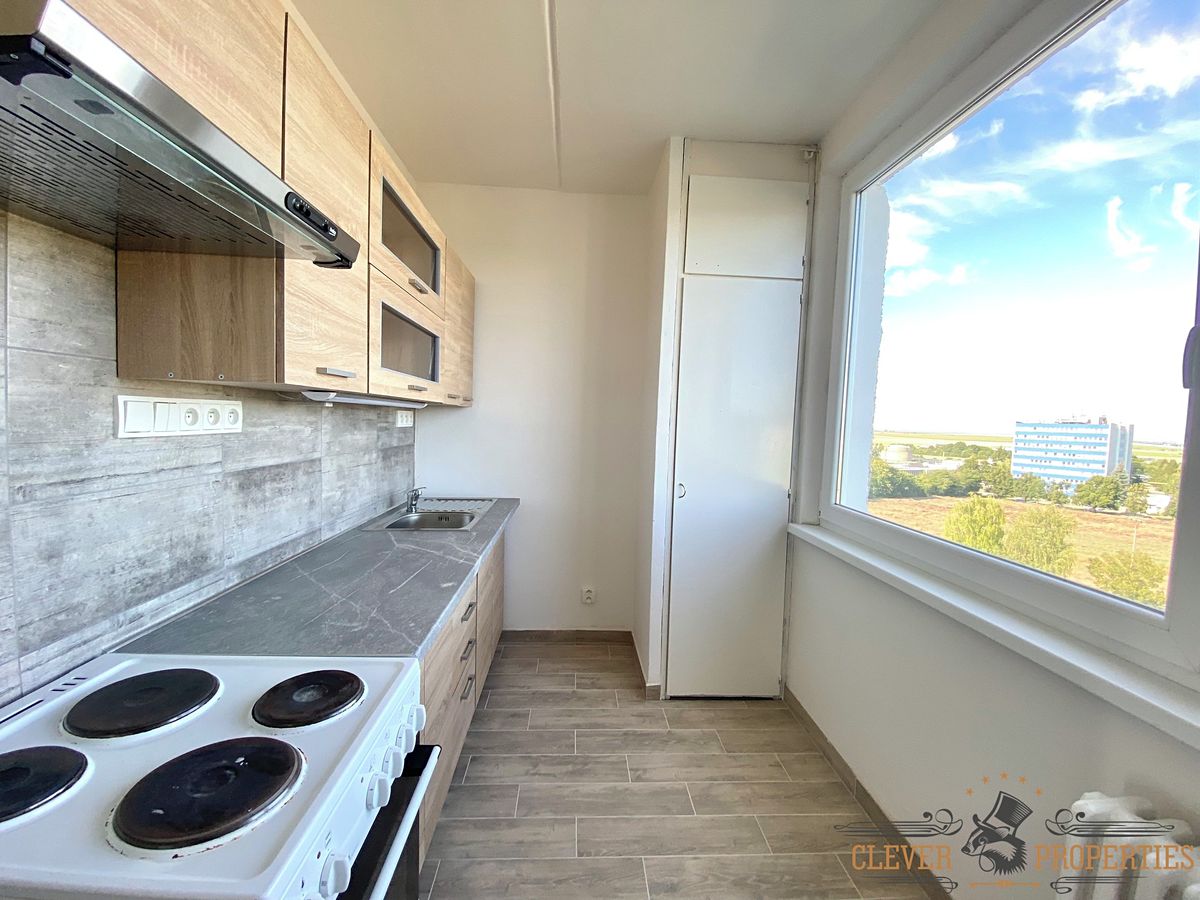 Pronájem bytu 2+1 61 m² – fotografie 2