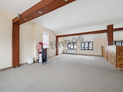 Pronájem bytu 6 pokojů a více 180 m²