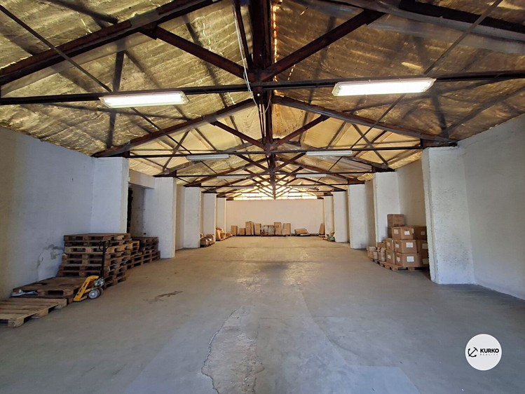 Pronájem komerčního prostoru, 950 m² (3 z 14)