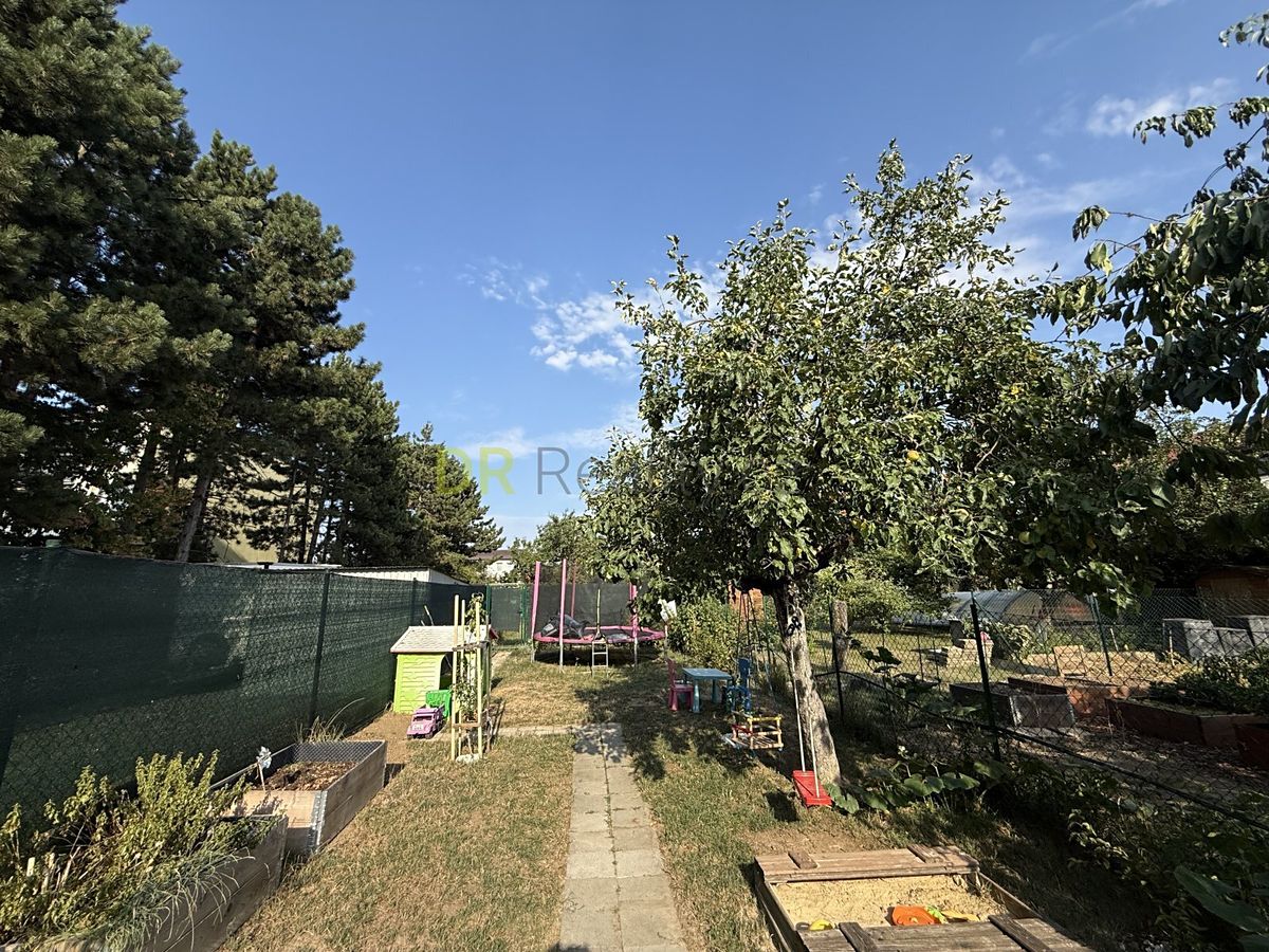 Prodej vícegeneračního domu 164 m², pozemek 322 m² – fotografie 4