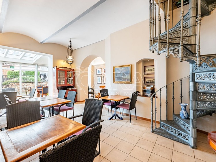 Prodej domu, 377 m² (20 z 29)