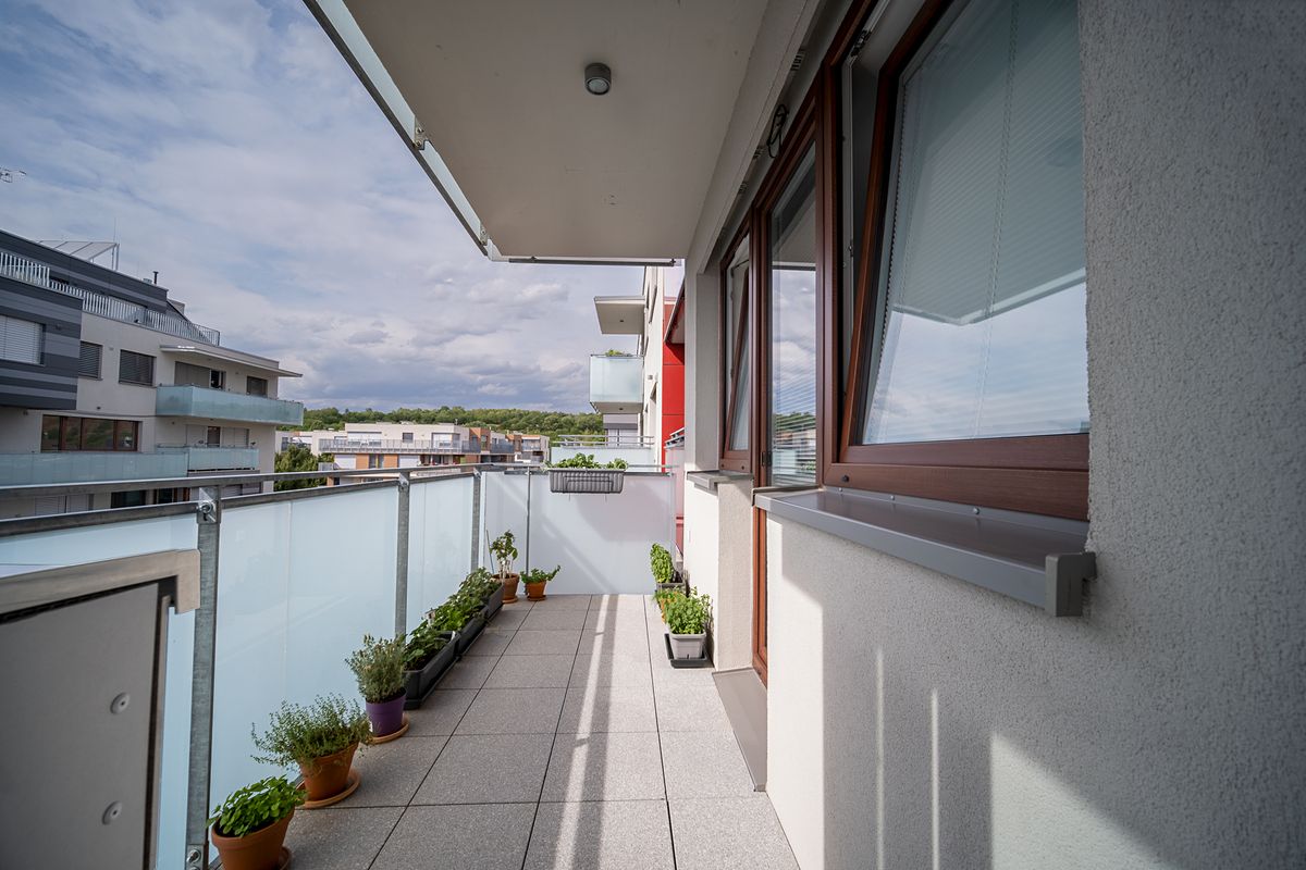 Pronájem bytu 2+kk 52 m²