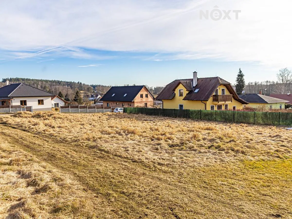 Prodej stavebního pozemku 1039 m²