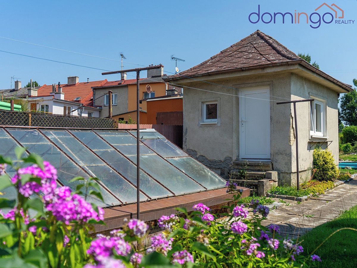 Prodej rodinného domu 211 m², pozemek 815 m² – fotografie 4