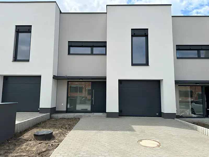Pronájem rodinného domu 157 m², pozemek 286 m², Mladá Boleslav – náhled fotky 2