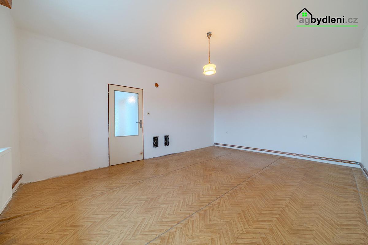 Prodej rodinného domu 84 m², pozemek 342 m² – fotografie 4