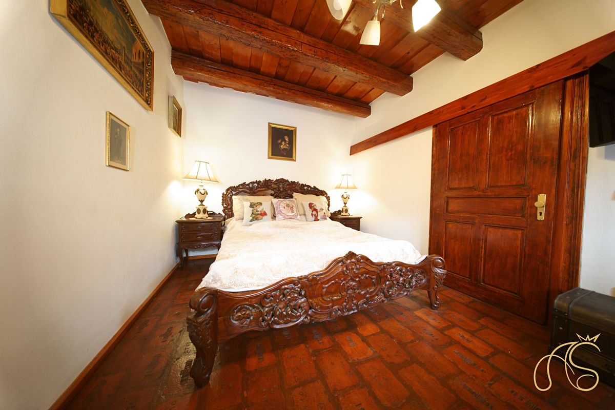 Prodej rodinného domu 188 m², pozemek 803 m² – fotografie 2