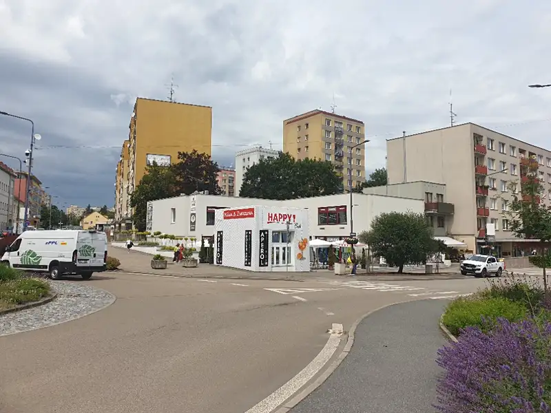 Pronájem obchodního prostoru 71 m², Benešov – náhled fotky 1