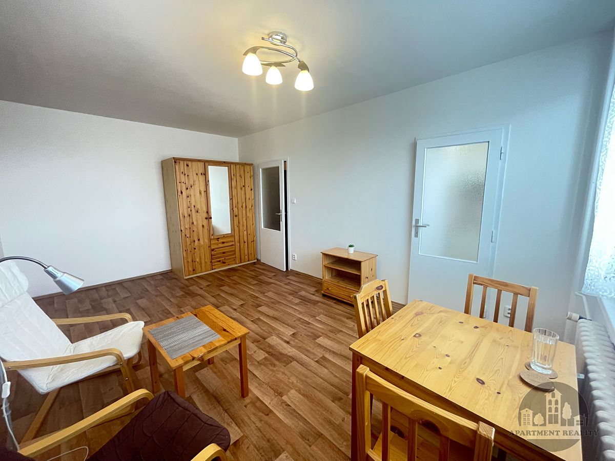 Pronájem bytu 1+kk 30 m²