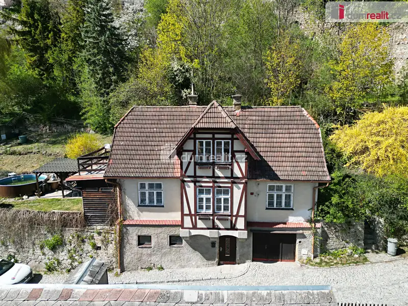 Prodej rodinného domu 99 m², pozemek 233 m², Vimperk – náhled fotky 1