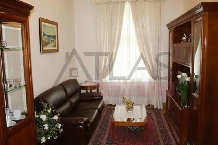 Pronájem bytu 3+kk 76 m², Praha – náhled fotky 1
