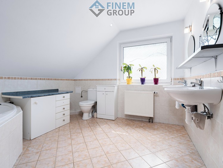 Prodej domu, 114 m² (8 z 14)