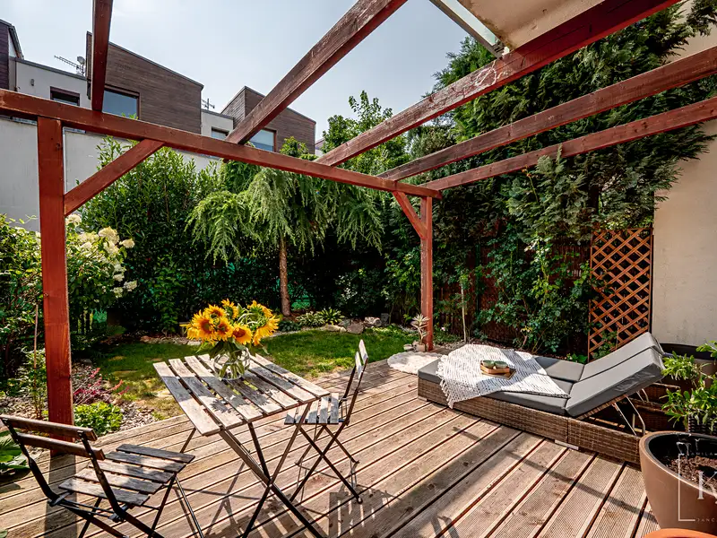 Prodej rodinného domu 150 m², pozemek 141 m², Statenice – náhled fotky 2
