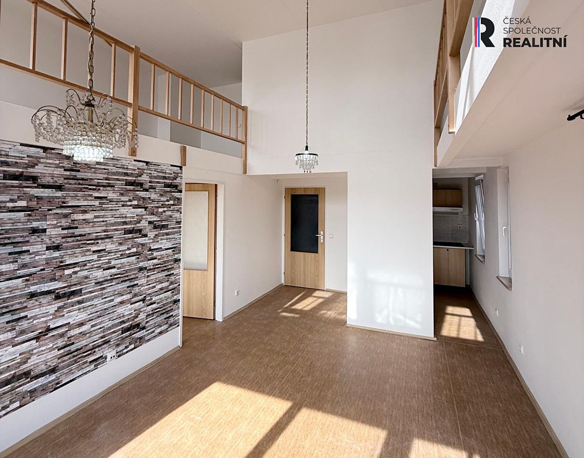 Pronájem bytu 3+kk 92 m²