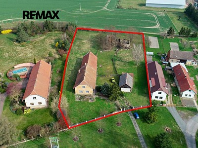 Prodej  rodinného domu 405 m², pozemek 2 574 m²