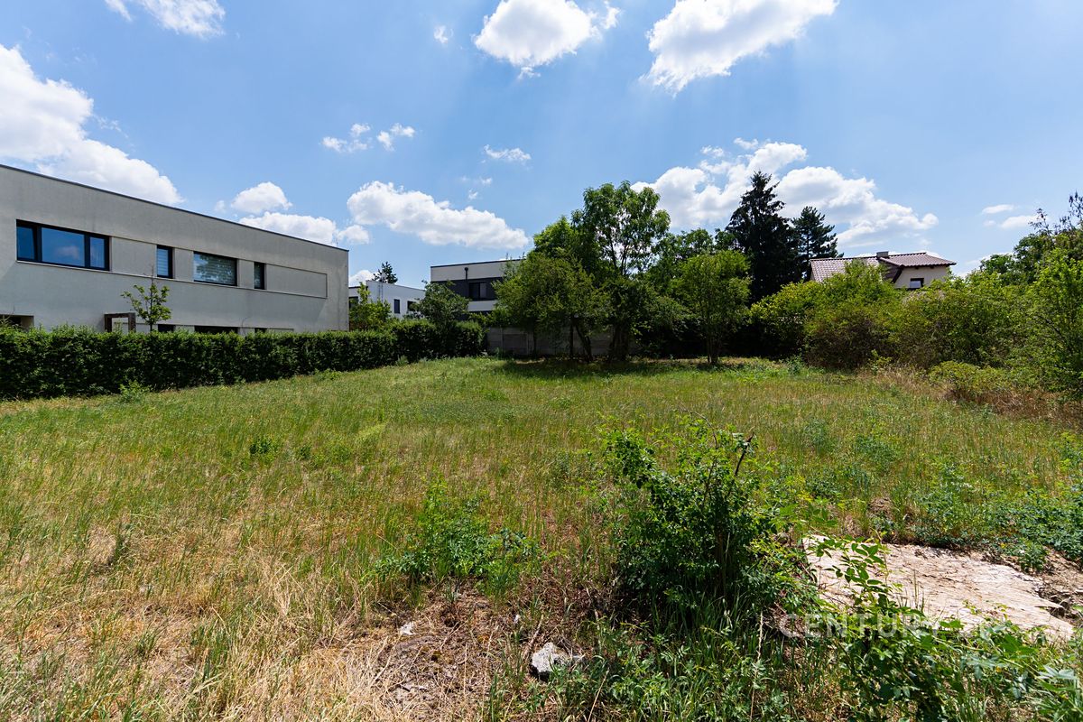 Prodej stavebního pozemku 553 m² – fotografie 3