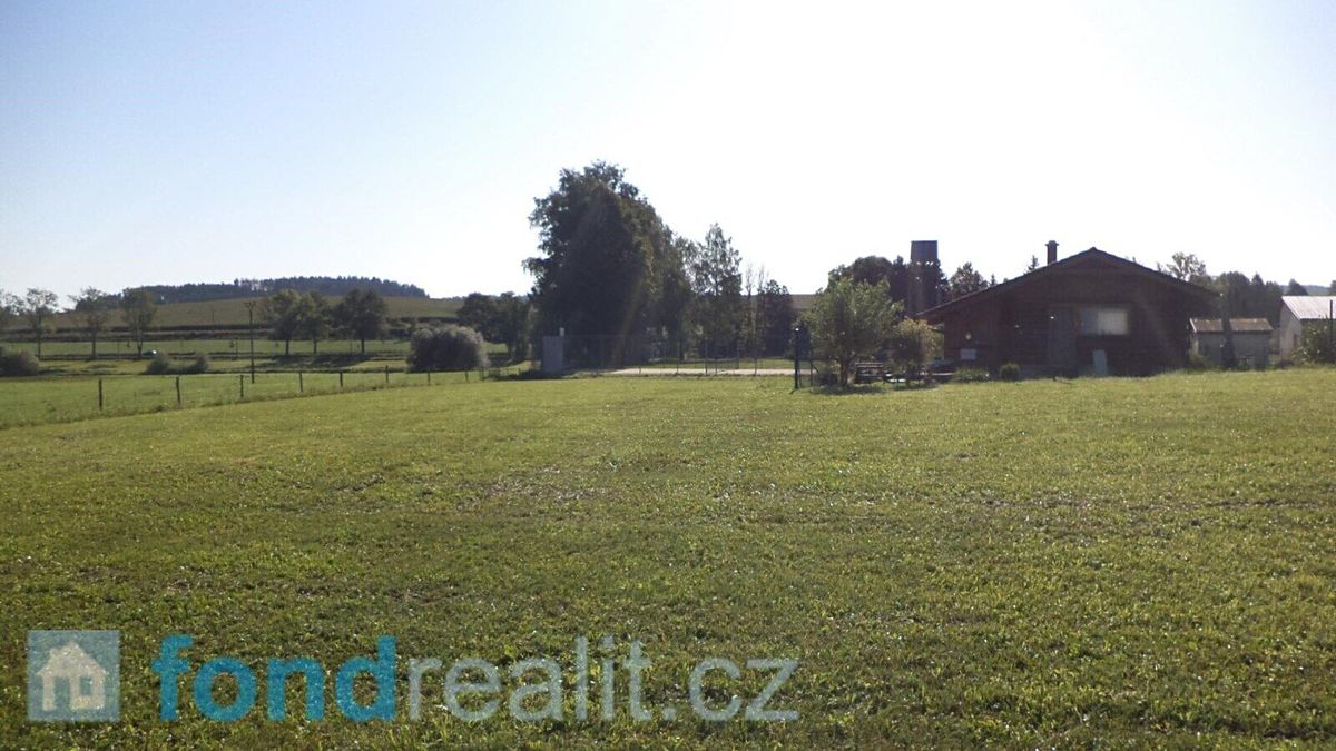 Prodej pozemku 3069 m²