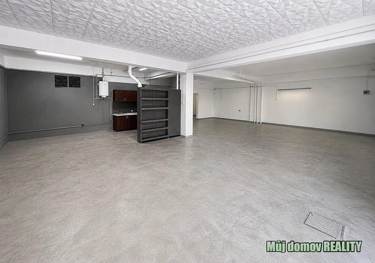 Pronájem výrobní haly, prostoru 420 m², Praha – fotka 1 z 3