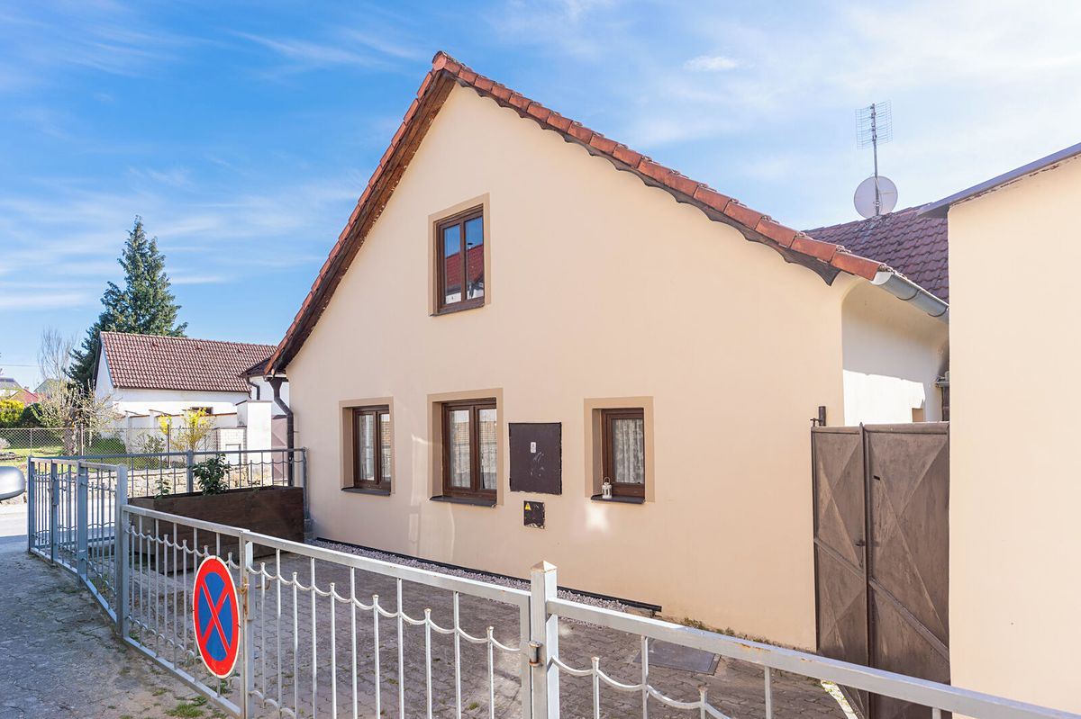 Prodej rodinného domu 137 m², pozemek 521 m² – fotografie 4