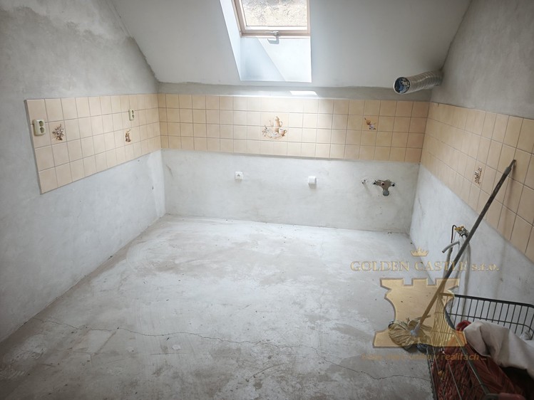 Prodej komerčního prostoru, 350 m² (12 z 30)