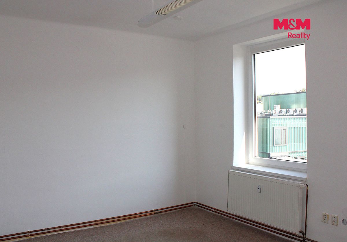 Pronájem kanceláře 18 m² – fotografie 3