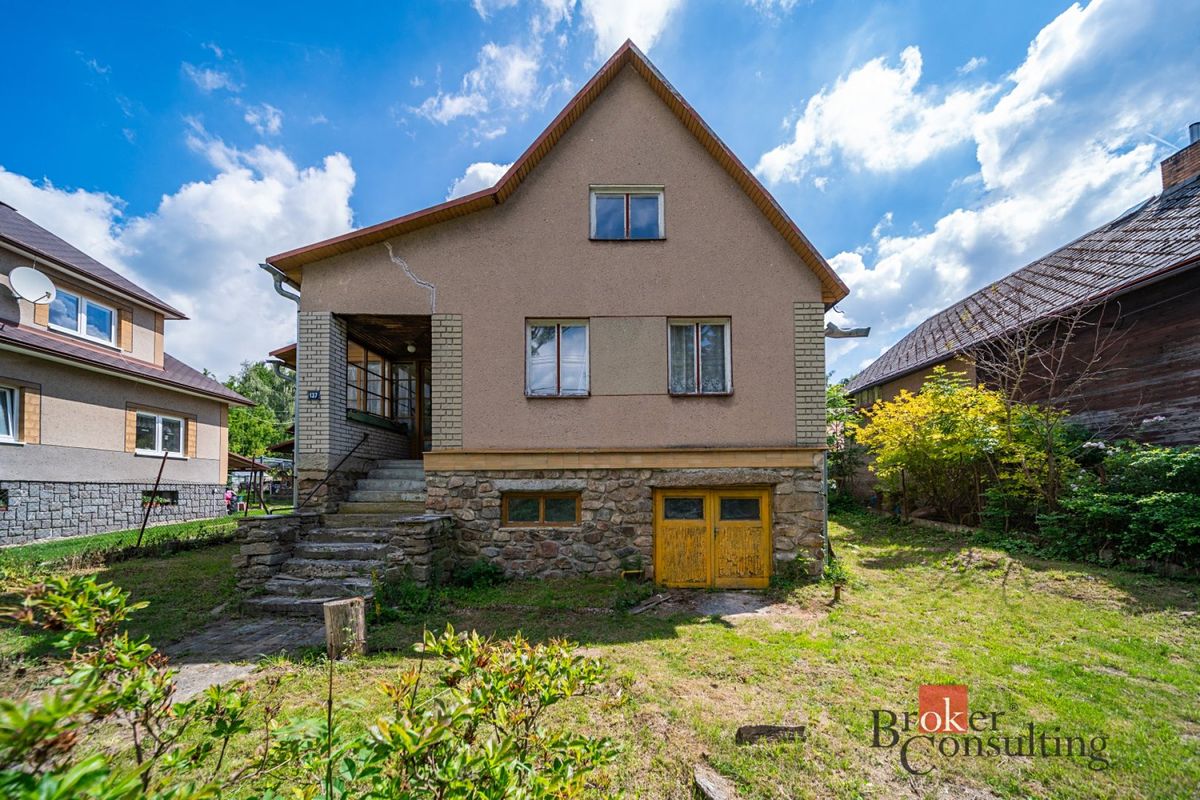 Prodej rodinného domu 120 m², pozemek 1099 m² – fotografie 2