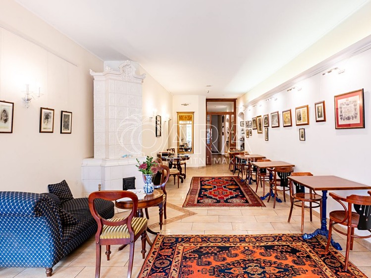 Prodej domu, 377 m² (16 z 29)
