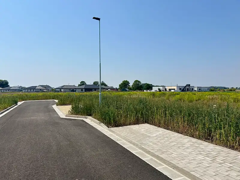 Prodej stavebního pozemku 1057 m², Dašice – náhled fotky 1